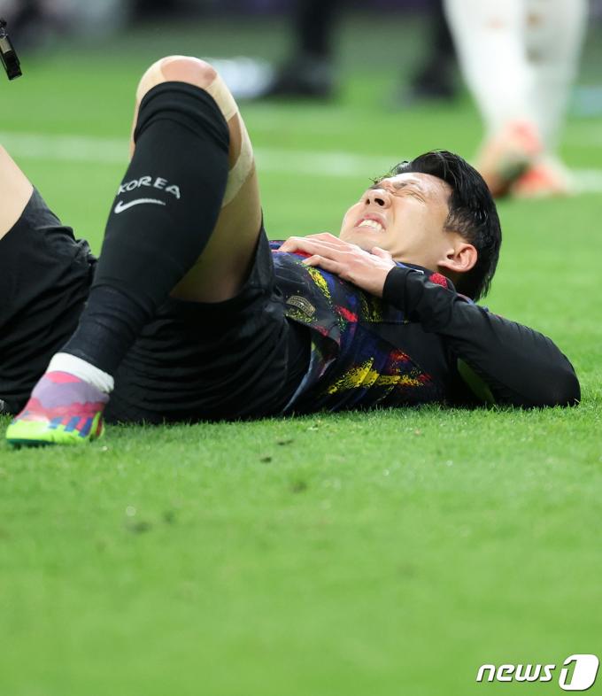 [사진] 고통 호소하는 손흥민