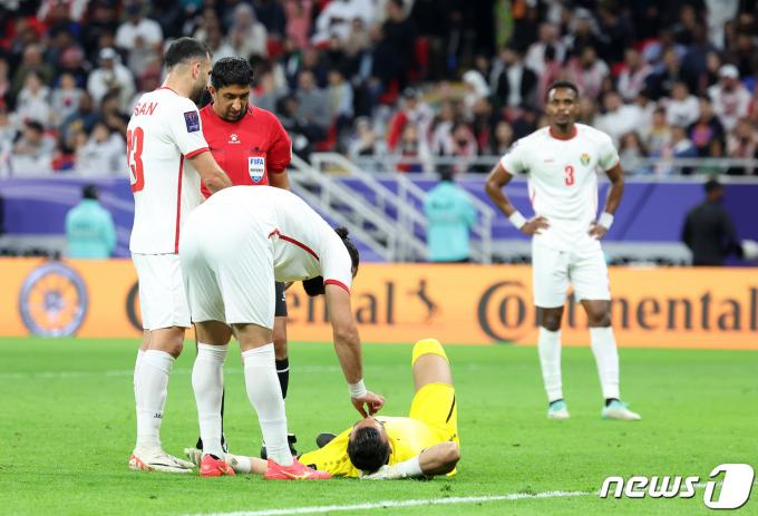 [사진] 또 다시 시작된 중동 침대축구
