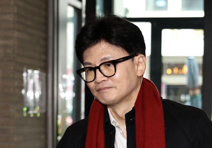 7일 진행되는 관훈토론회에 한동훈 국민의힘 비상대책위원장이 참석한다. 사진은 한 위원장이 지난 6일 서울 여의도 중앙당사로 출근하는 모습. /사진=뉴스1