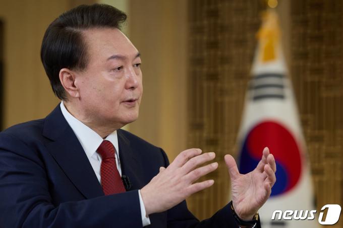 [사진] 새해 국정운영 방향 밝히는 윤 대통령