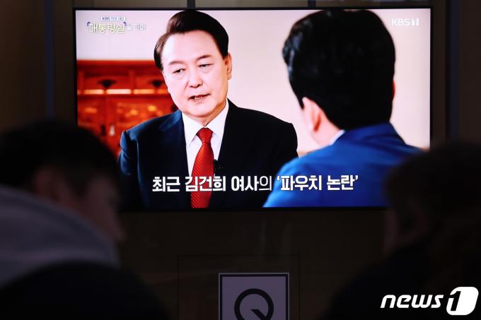 [사진] 尹, 김건희 여사 명품백 논란 