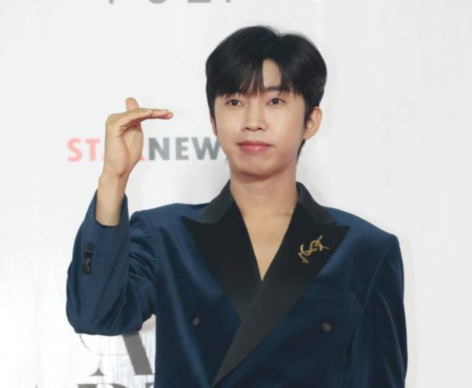 임영웅이 팬카페를 통해 설맞이 인사를 전했다. 사진은 지난해 12월 필리핀 아레나에서 열린 '2023 아시아 아티스트 어워즈 인 필리핀'(2023 Asia Artist Awards IN THE PHIPPINES, 이하 '2023 AAA') 레드카펫 행사에 참석해 포즈를 취하고 있는 임영웅. /사진=스타뉴스