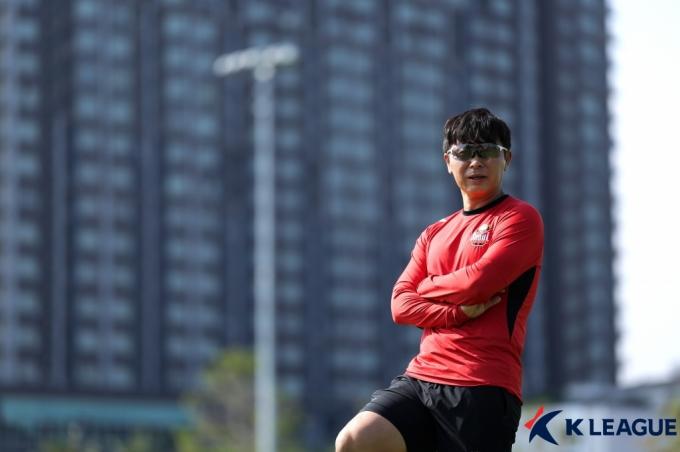 모든 것을 축구에 쏟고 있은 김기동 감독. K리그판 '서울의 봄'이 개봉을 앞두고 있다. (한국프로축구연맹 제공)