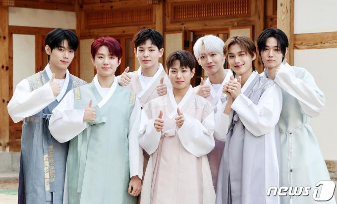[사진] 이븐, 한복 입고 소년미 뿜뿜