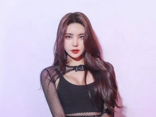 DJ예송이 거짓말 논란에 휩싸였다./사진=DJ예송 SNS