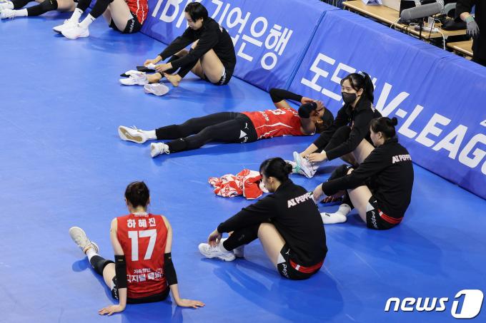 [사진] 페퍼저축은행 '21연패'