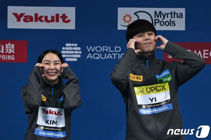 한국 다이빙 김수지(왼쪽), 이재경. ⓒ AFP=뉴스1
