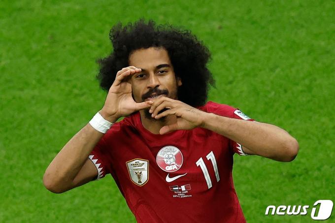 [속보] 개최국 카타르, 아시안컵 2연패…한국 꺾은 요르단에 3-1 승리