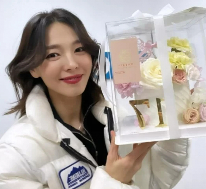 걸그룹 원더걸스 출신 선예가 데뷔 17주년을 맞아 팬들에게 감사를 표했다. /사진=선예 인스타그램