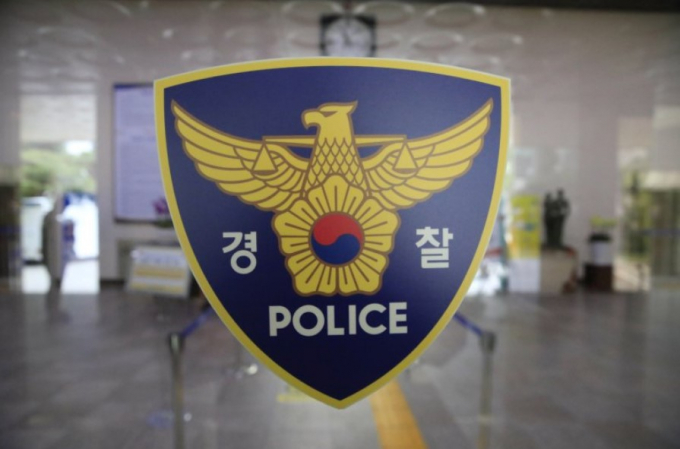 편의점 ATM서 돈을 훔치려고한 30대가 붙잡혔다./사진=뉴시스