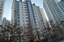 감정가 18억원대 강남구 아파트, '15억원'에 매각 진행