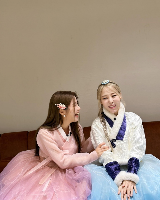 사진=솔라 인스타그램
