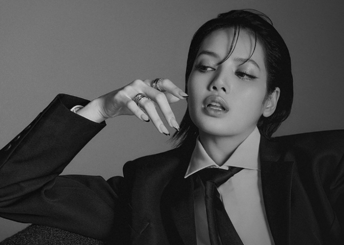 블랙핑크 멤버인 리사가 배우로서의 데뷔 소식을 전해 눈길을 끈다. /사진=리사 인스타그렘
