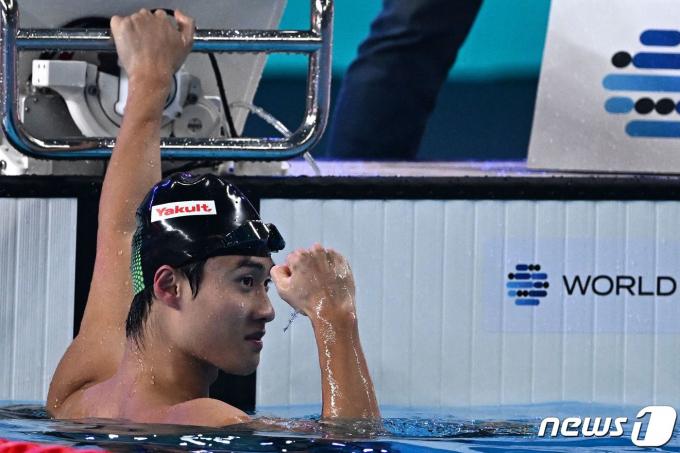 [사진] 황선우, 세계선수권 자유형 200m 금메달 쾌거