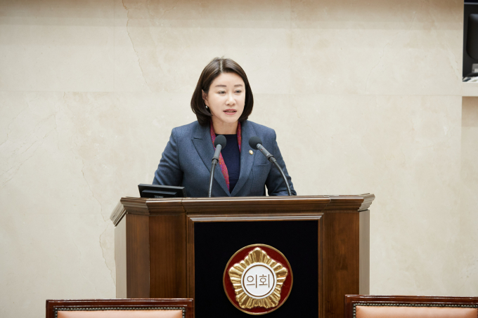 용인특례시의회(의장 윤원균)는 14일 제280회 임시회를 개회하고 제9대 전반기 부의장을 선출했다. 사진은 제9대 전반기 부의장을 선출된 김희영 의원. / 사진제공=용인특례시의회