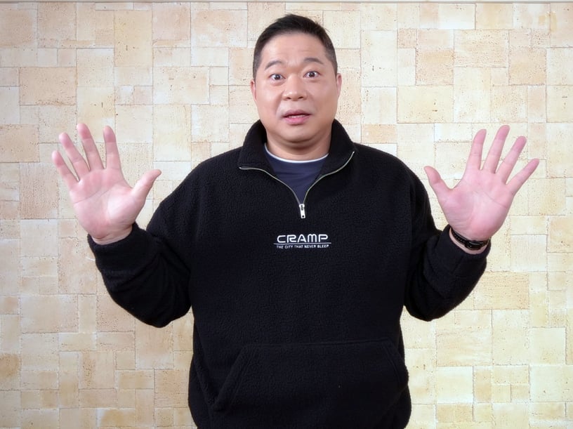 A pessoa que levantou suspeitas de violência escolar contra o jogador de basquete que virou locutor Hyun Joo-yeop foi considerada inocente no primeiro julgamento. A foto mostra o locutor Hyun Joo-yeop participando da coletiva de imprensa de 'I Like Rice on Saturdays' do T-Cast E Channel em fevereiro de 2022. /Foto = Fornecida por ‘I Like Food on Saturdays’