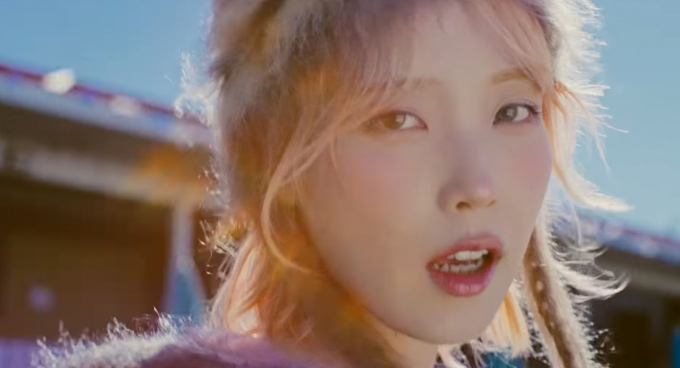 아이유(IU)가 프로필 사진을 바꿔 화제를 모으고 있다. /사진=이담엔터테인먼트 제공