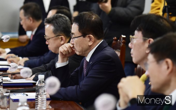 [머니S포토] '첨단기업·위기 기업 돈푼다'…맞춤형 기업금융 지원방안