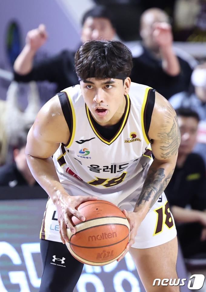 [사진] LG 구탕 '집중'