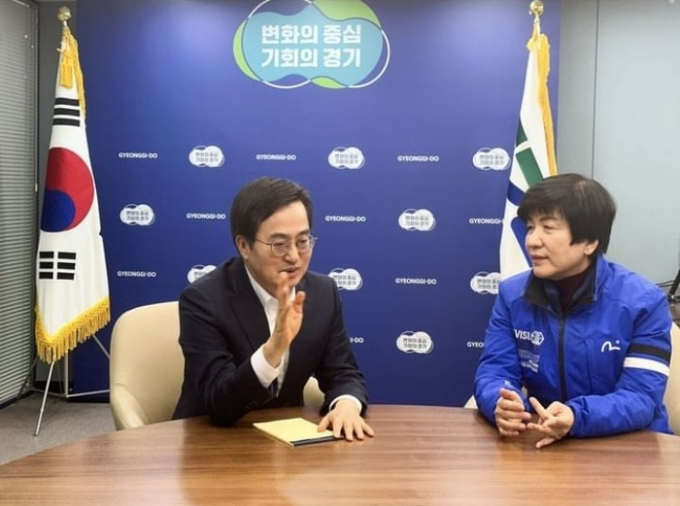 김동연 경기도지사가 15일 김영주 국회부의장과 경기도 현안을 논의하고 있다. / 사진=인스타그램 캡처