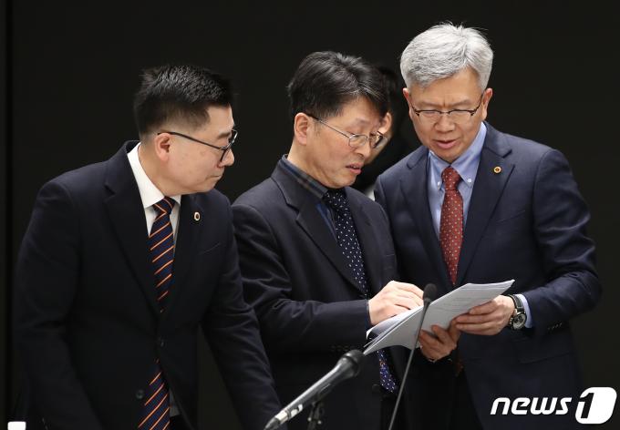 [사진] 의협 비대위 '논의'