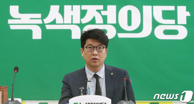 [사진] 김준우 상임대표 '민주당 주도 범야권 비례연합정당 불참 결정'