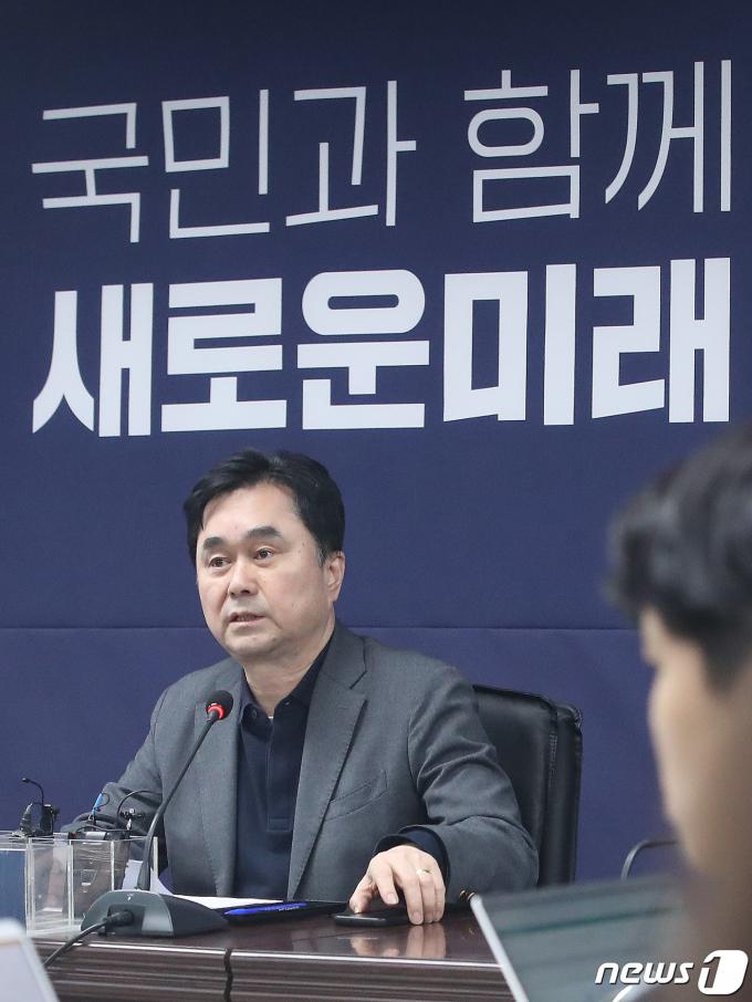 [뉴스1 PICK]갈등 휩싸인 개혁신당 ‘이준석, 이낙연에 3가지 요구?…사실 아니다’
