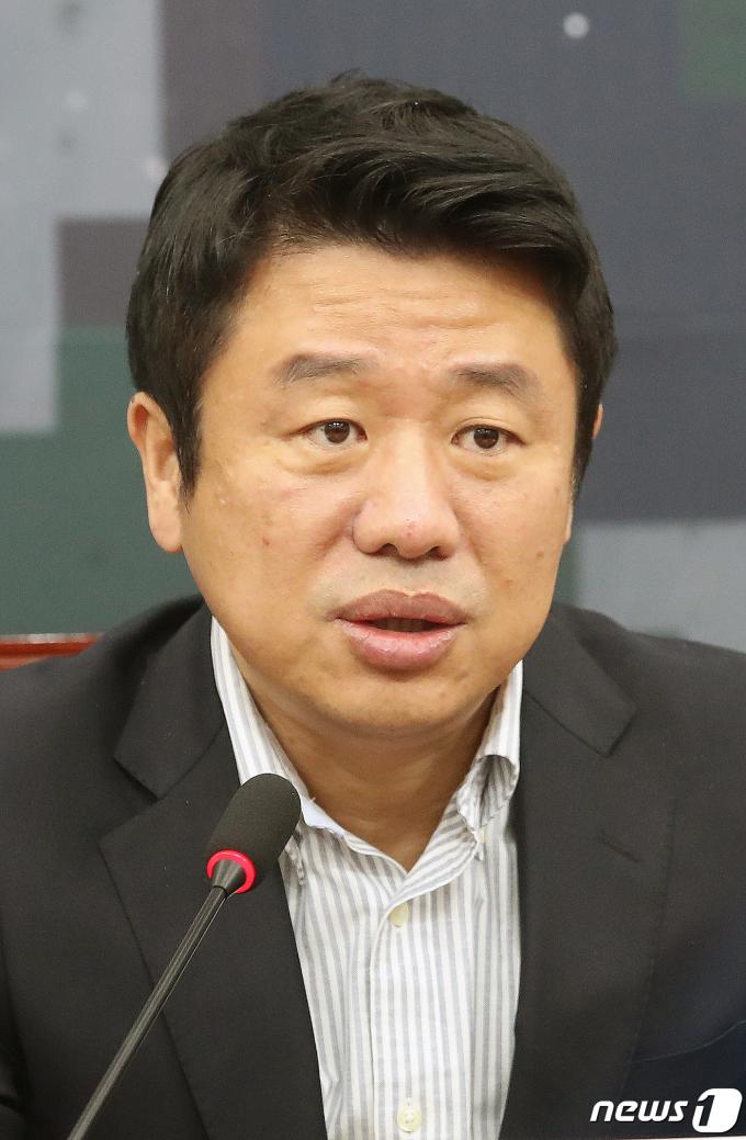 [사진] 발언하는 유의동 정책위의장