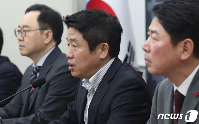 [사진] 발언하는 유의동 정책위의장