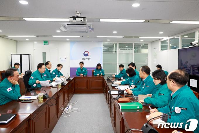 [사진] 조규홍 장관 '의사 집단행동 관련 상황 점검'