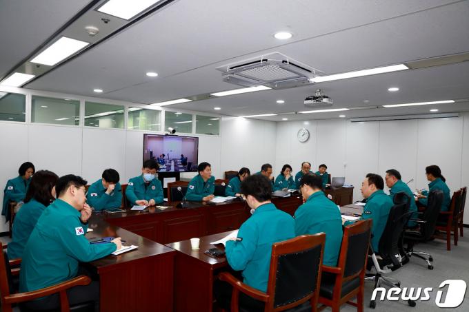 [사진] 조규홍 장관 '의사 집단행동 관련 상황 점검'