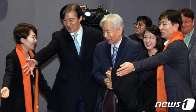[사진] 사회민주당 창당보고대회 참석하는 진보 진영