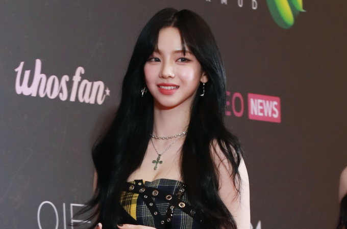 그룹 에스파 카리나가 '한터뮤직어워즈 2023'에서 관객들의 안전 사고 우려를 내비쳤다. 사진은 지난 18일 서울 동대문디자인플라자(DDP)에서 진행된 ‘31주년 한터뮤직어워즈 2023’ 레드카펫 행사에 참석한 걸그룹 에스파 멤버 카리나. /사진=스타뉴스