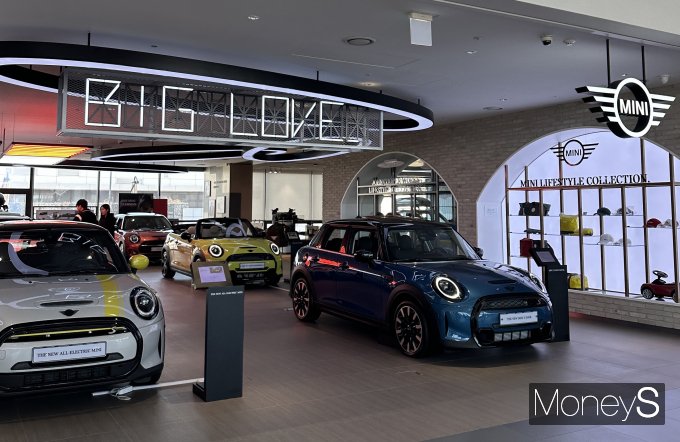 BMW 드라이빙센터에서 만나는 MINI 차량들/사진=장동규 기자
