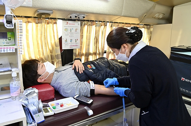 청송군이 오는 20일 군청 주차장에서 갑진년(甲辰年) 새해를 맞아 사랑의 헌혈 운동을 실시한다./사진제공=경북 청송군