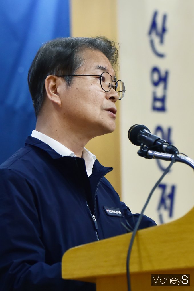 [머니S픽] 고용부 수장·전국 안전기관장 한자리에 