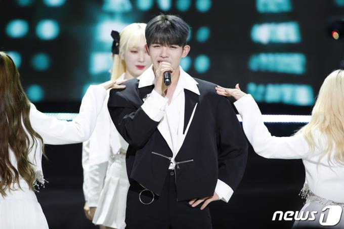 [사진] 곽영광, 여심 녹이는 무대