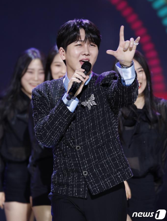[사진] 김수찬, 비타민 무대