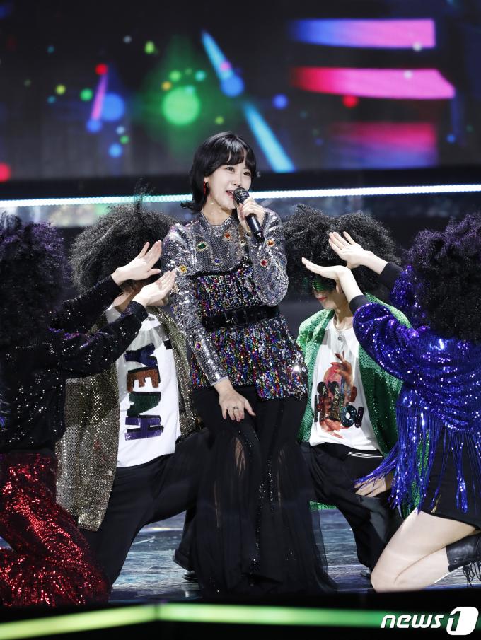 [사진] 강혜연, 오늘 밤은 디스코