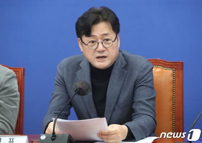 홍익표 더불어민주당 원내대표. 뉴스1 ⓒ News1 임세영 기자