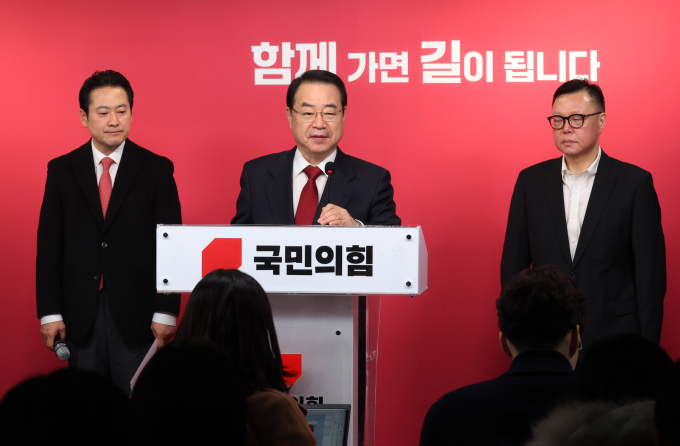 국민의힘이 19일 제10차 회의 결과를 발표했다. 사진은 정영환 공천관리위원장이 18일 오전 서울 여의도 국민의힘 중앙당사에서 회의 결과를 발표하고 있는 모습. 2024.02.18. /사진=뉴시스