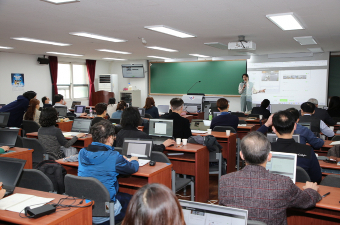 한국공인중개사협회가 공인중개사들에 대한 전문성 강화에 나섰다. 사진은 한국공인중개사협회의 교육 프로그램 현장. /사진=한국공인중개사협회