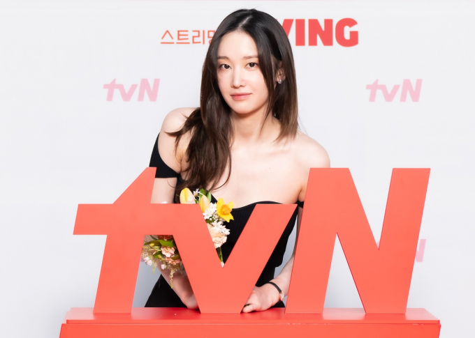 vN 새 월화드라마 '웨딩 임파서블'에 출연하는 배우 전종서가 20일 드라마 '웨딩 임파서블' 온라인 생중계 제작발표회에서 밝은 드라마에 출연하면서 얼굴이 달라졌다고 말했다.사진은 20일 오후 온라인으로 진행된 tvN 월화드라마 '웨딩 임파서블' 제작발표회에 참석한 배우 전종서. /사진=스타뉴스