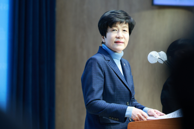 20일 김영주 국회부의장 측 관계자가 문재인 전 대통령인 지난 19일 김 부의장의 탈당 선언을 만류했다고 밝혔다. 사진은 김 부의장이 지난 19일 서울 여의도 국회 소통관에서 더불어민주당 탈당 선언 기자회견을 하는 모습. /사진=뉴시스
