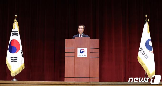 [사진] 제70대 법무부 장관으로 취임한 박성재 장관
