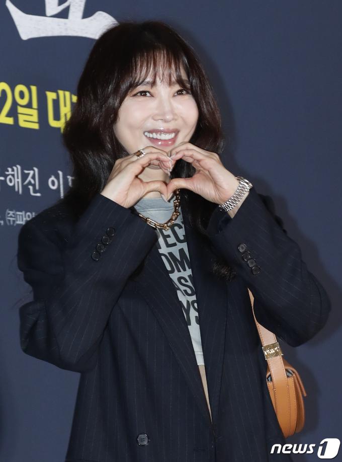 [사진] 오윤아, 세월 거스르는 아름다움