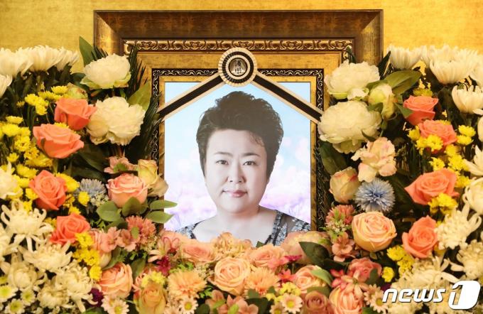 [사진] '서울 탱고' 방실이, 17년 뇌경색 투병 끝 별세