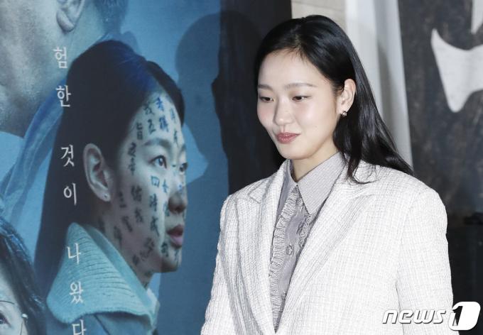 [사진] 김고은 '파묘' 무속인 변신