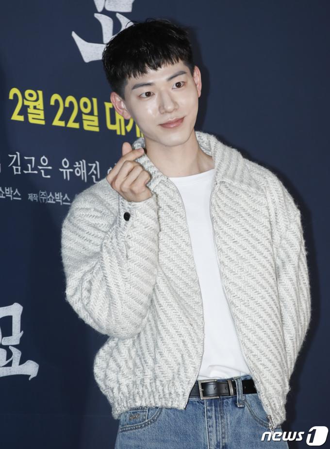 [사진] 배현성, 훈내 진동