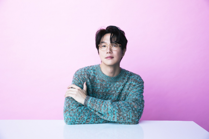 가수 성시경이 주류 브랜드 '경'을 론칭하고 막걸리를 출시한다. /사진=에스케이재원